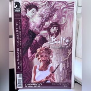 🦇 Buffy the Vampire Slayer Season 8, Graphic Novel #12, Wolves at the Gate #1